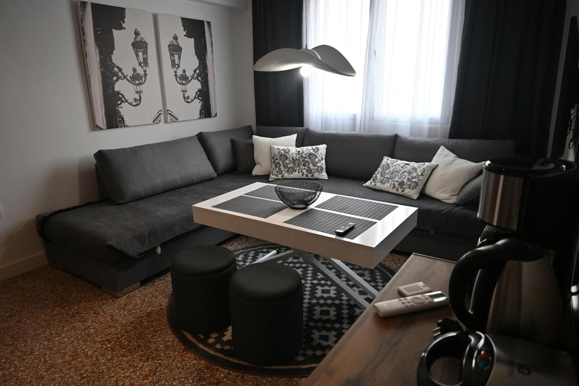 Haris 303 Apartment By Vpn Accomodation Atény Exteriér fotografie