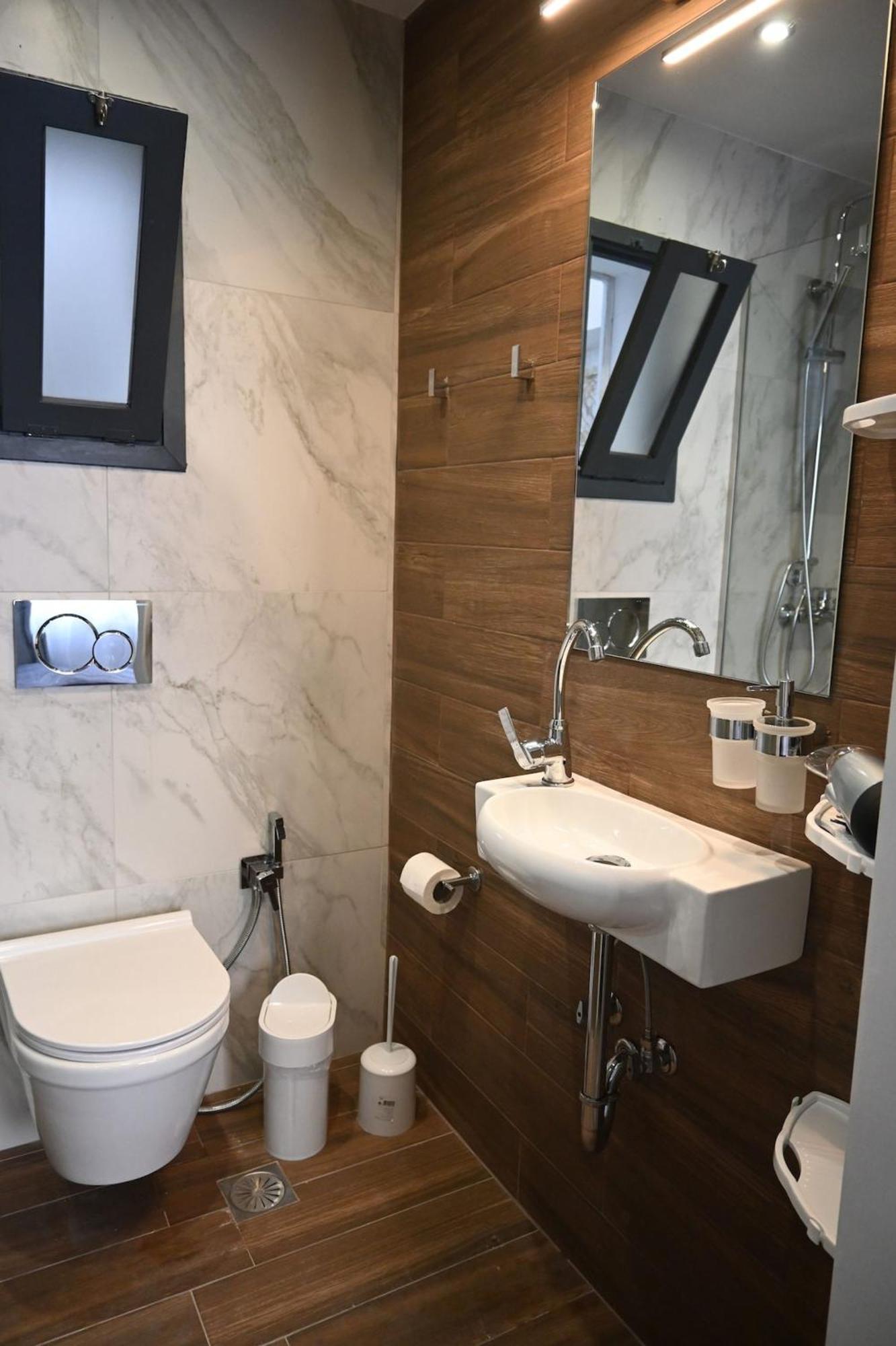 Haris 303 Apartment By Vpn Accomodation Atény Exteriér fotografie